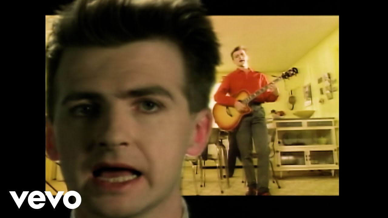 Crowded House – Don’t Dream It’s Over